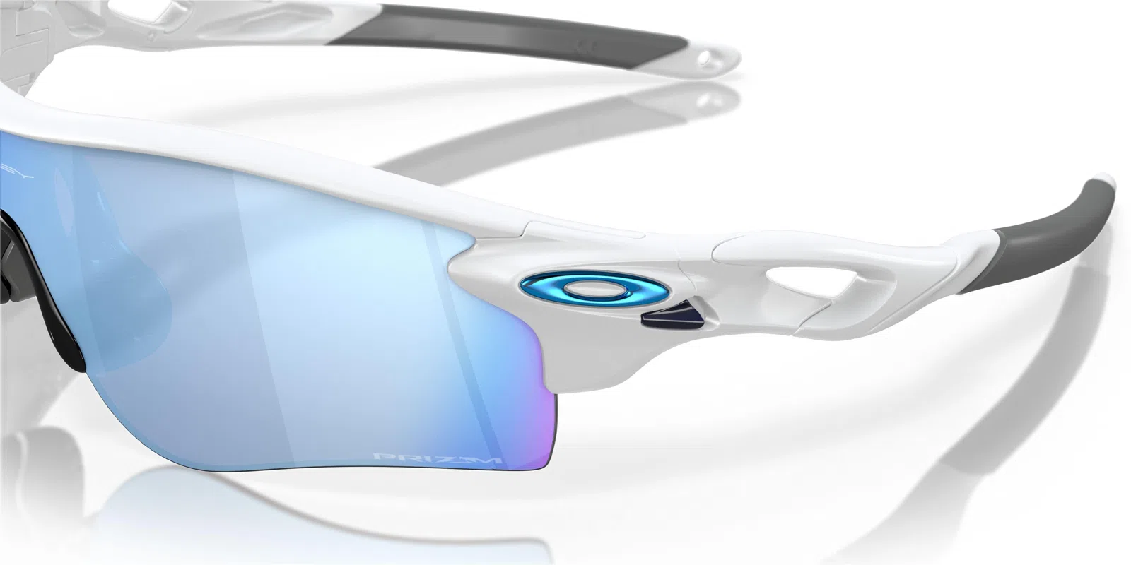Oakley Radarlock Path 9206 Sunglasses - view 139